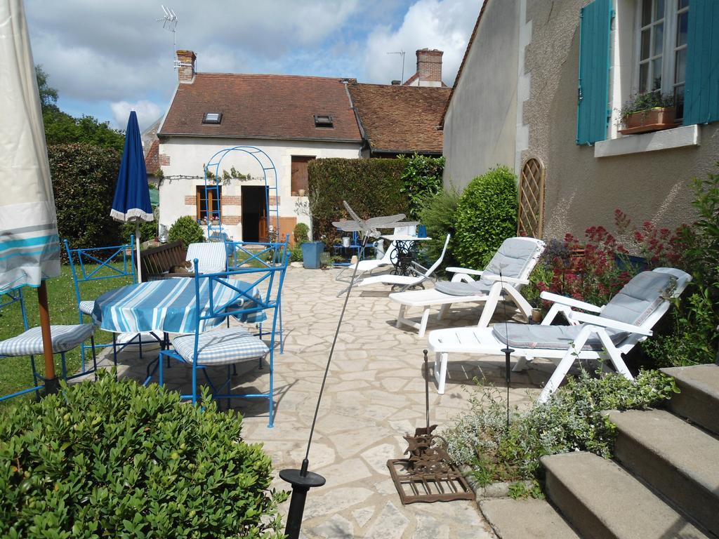 La Maison Bleue Arquian Exterior photo